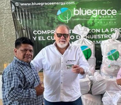 Camiones de Blue Grace Bolivia entregando alimentos en zonas indígenas 
